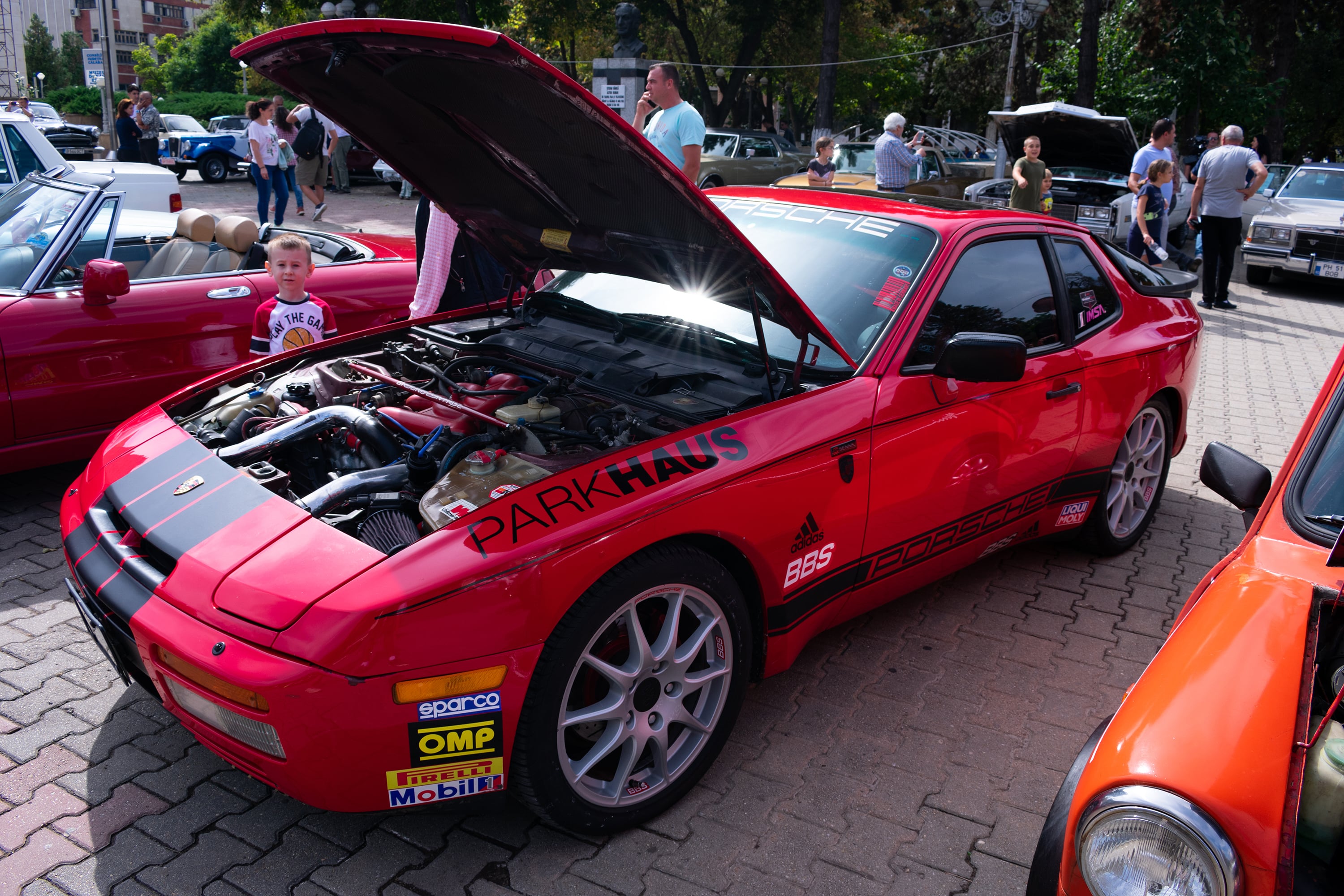 1/250, f/8, ISO 100, 18mm