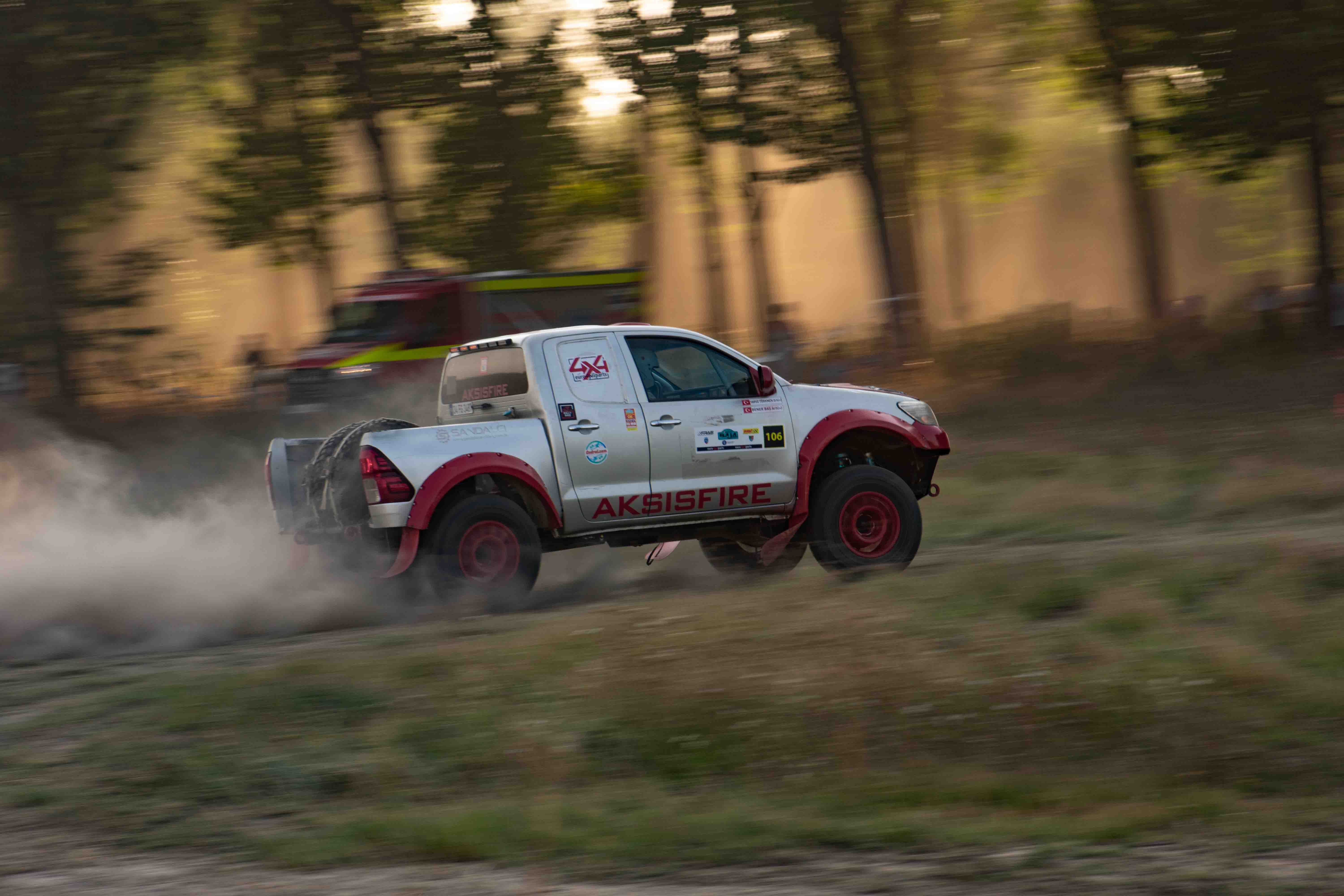 1/1000, f/11, ISO 400, 270mm